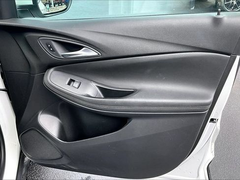 Used 2025 Buick Encore GX Preferred FWD image 28
