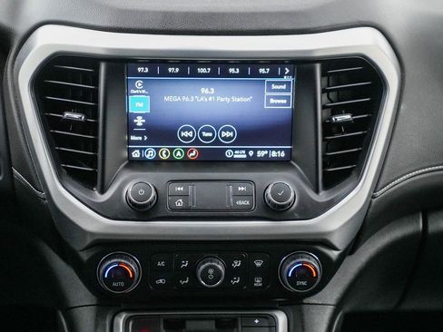 Used 2023 GMC Acadia SLT image 15