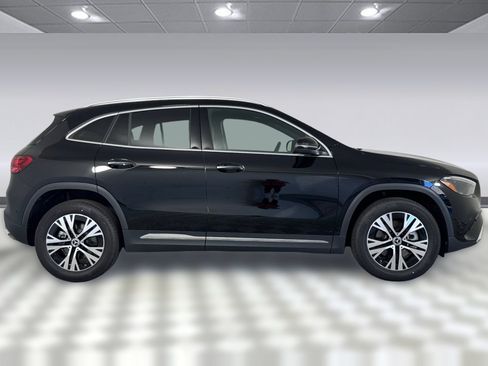 Used 2025 Mercedes-Benz GLA 250 4MATIC image 7