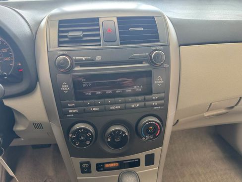 Used 2011 Toyota Corolla LE image 17