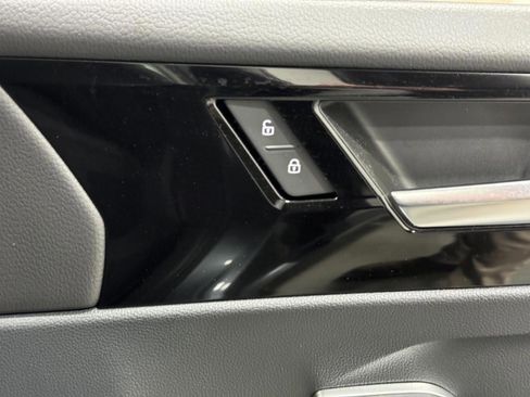 Used 2023 Volkswagen Jetta SEL image 21