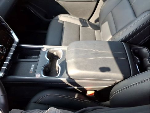 Used 2026 GMC Acadia Elevation w/ Elevation Premium Package AWD/4WD image 14