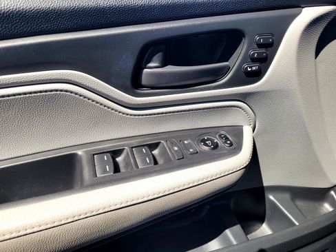 Used 2018 Honda Odyssey EX-L image 28