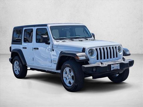 Used 2021 Jeep Wrangler Unlimited Sport AWD/4WD image 3