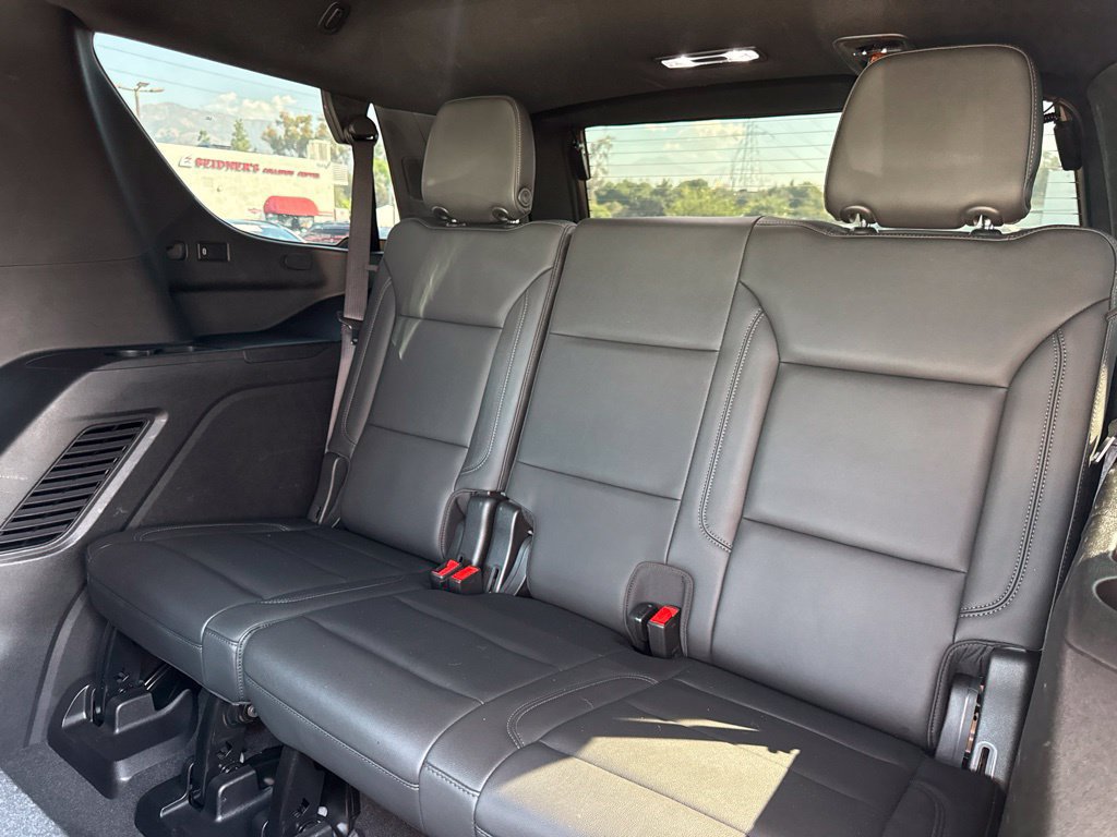 Used 2021 Chevrolet Tahoe Z71 w/ Z71 Signature Package AWD/4WD image 33