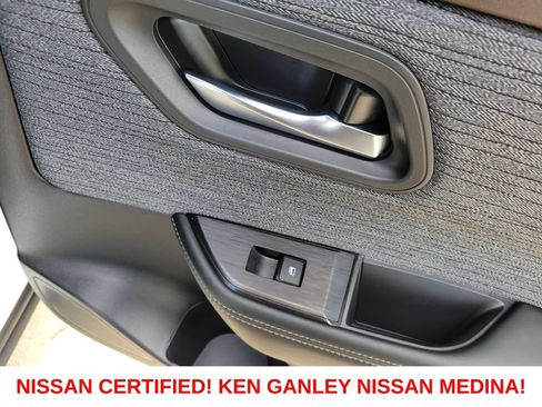 Certified 2023 Nissan Rogue SV AWD/4WD image 46