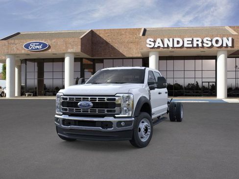 New 2026 Ford F550 4x4 Crew Cab image 3