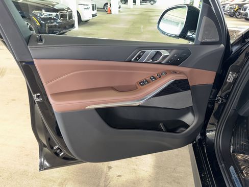 New 2026 BMW X5 sDrive40i w/ M Sport Package image 13