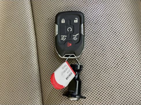 Used 2018 Chevrolet Tahoe Premier AWD/4WD image 42