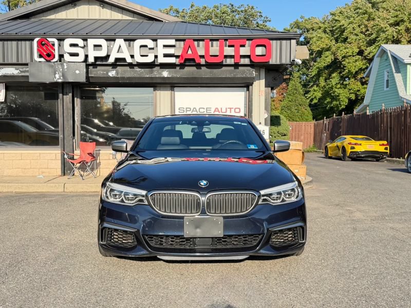 Used 2018 BMW M550i xDrive AWD/4WD image 2