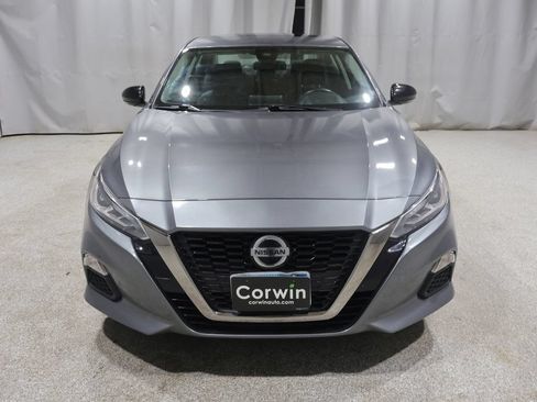 Used 2021 Nissan Altima 2.5 SR w/ SR Premium Package AWD/4WD image 8