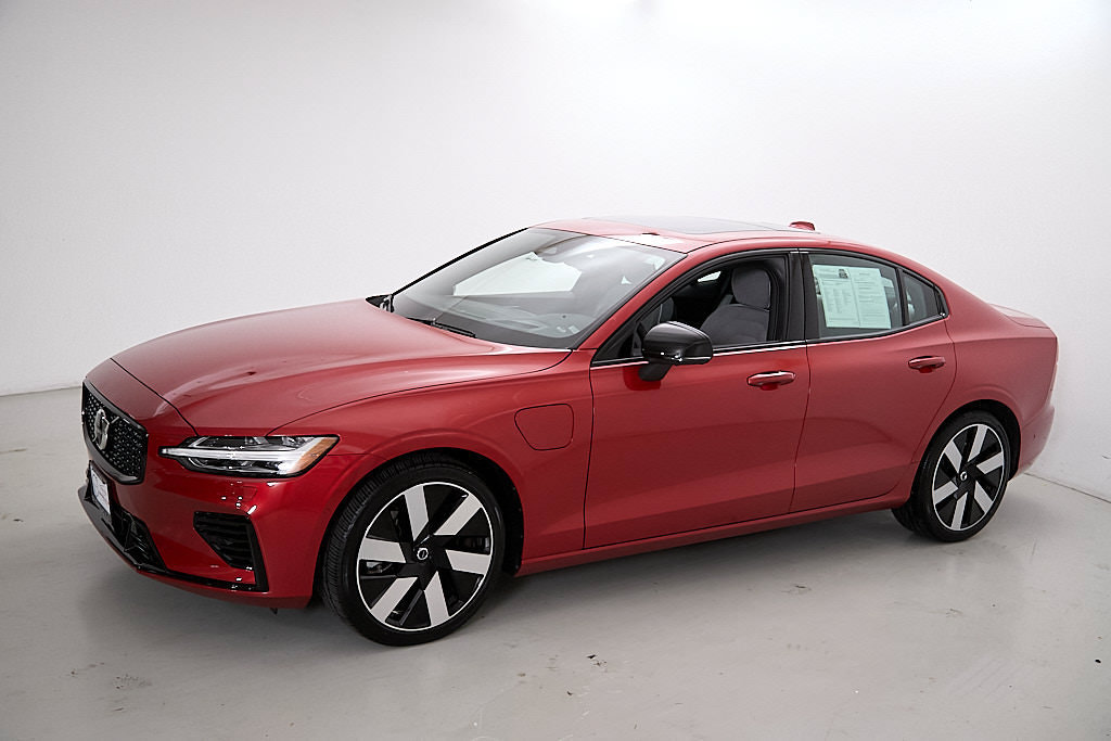 Used 2024 Volvo S60 T8 Ultimate AWD/4WD image 7