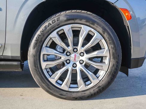 Used 2023 GMC Yukon Denali AWD/4WD image 12