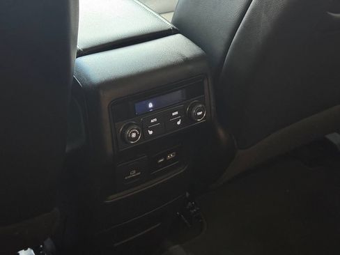 Used 2022 GMC Acadia Denali FWD image 23