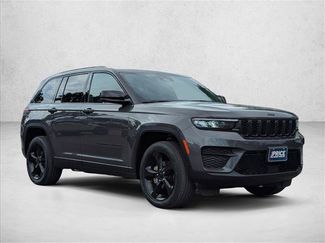 Used 2023 Jeep Grand Cherokee Altitude AWD/4WD video 3