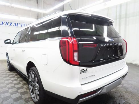 Used 2025 Ford Expedition Max Platinum w/ Platinum Ultimate Package image 5