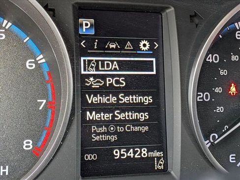 Used 2018 Toyota RAV4 LE w/ All Weather Liner Package AWD/4WD image 5