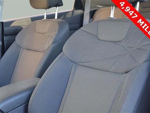 Used 2025 Hyundai Tucson SE image 13