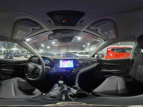 Used 2025 Toyota Camry LE image 41