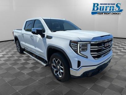 Used 2022 GMC Sierra 1500 SLT w/ SLT Convenience Package