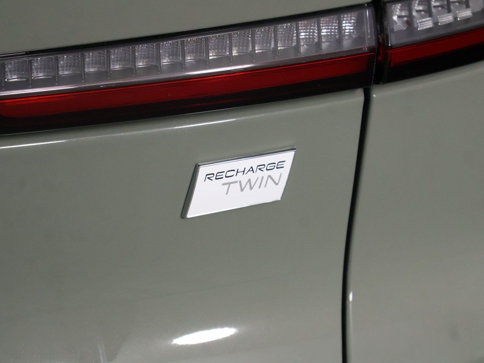 Used 2023 Volvo C40 P8 Recharge Ultimate AWD/4WD image 20