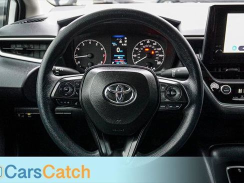 Used 2023 Toyota Corolla LE image 31