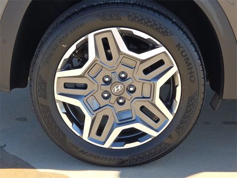 Used 2022 Hyundai Santa Fe Limited image 9