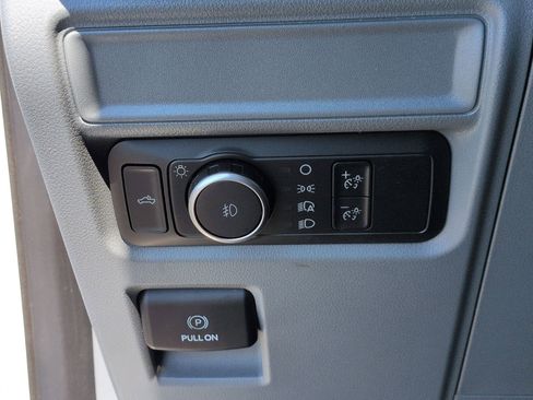 Used 2022 Ford F150 XLT w/ Equipment Group 301A Mid AWD/4WD image 17