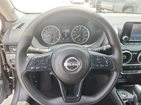 Used 2024 Nissan Sentra S FWD image 13
