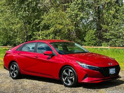 Used 2023 Hyundai Elantra SEL w/ Convenience Package
