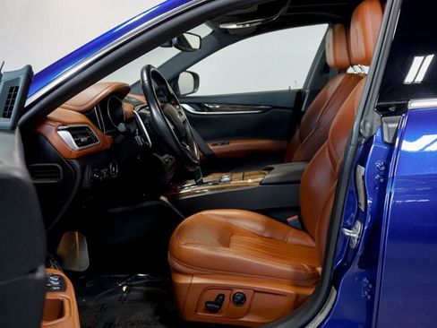 Used 2017 Maserati Ghibli S Q4 AWD/4WD image 8