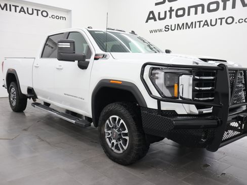 Used 2025 GMC Sierra 3500 SLE w/ SLE Convenience Package AWD/4WD image 2