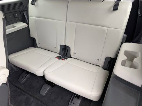 Used 2024 Hyundai Santa Fe Calligraphy image 30