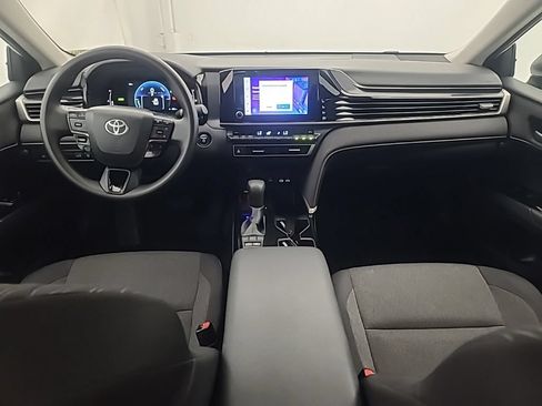 Used 2025 Toyota Camry SE FWD image 22