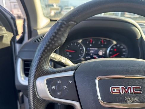 Used 2024 GMC Terrain SLE image 14