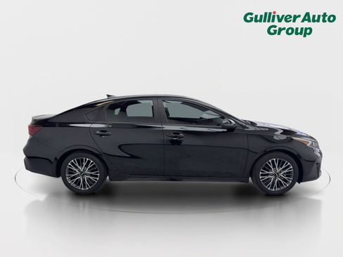 Used 2023 Kia Forte GT-Line w/ GT-Line Premium Package image 10