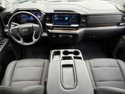 Used 2023 Chevrolet Silverado 1500 LT Trail Boss image 10