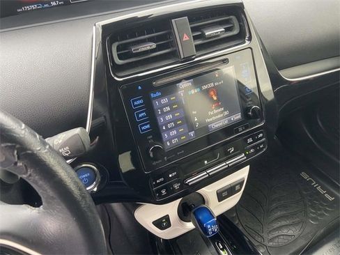 Used 2017 Toyota Prius Three image 22