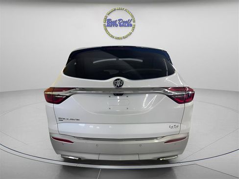 Used 2020 Buick Enclave Essence w/ Sound and Sites Package AWD/4WD image 4