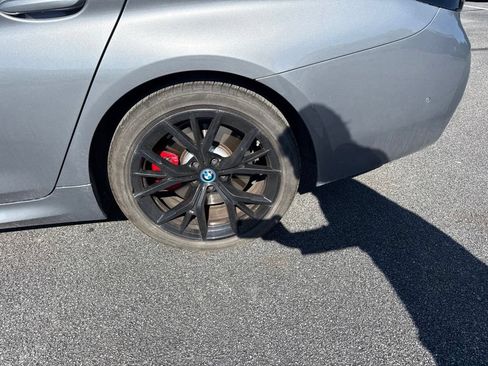 Certified 2023 BMW 530e xDrive w/ Premium Package AWD/4WD image 6