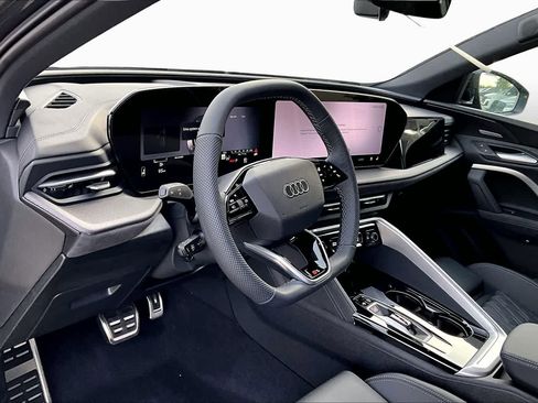 New 2026 Audi SQ5 Premium Plus AWD/4WD image 8