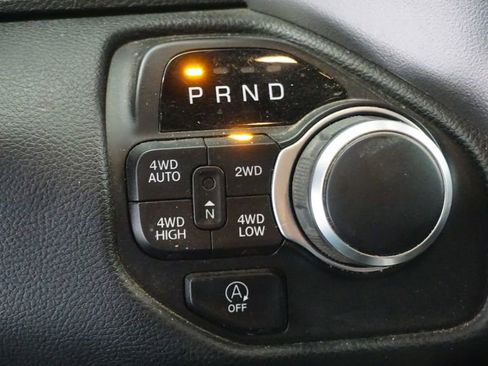 Certified 2019 RAM 1500 Big Horn image 29