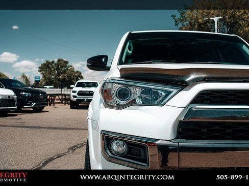 Used 2019 Toyota 4Runner Limited AWD/4WD image 9