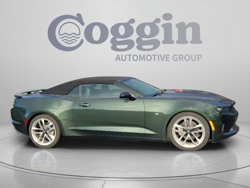 Used 2020 Chevrolet Camaro LT w/ RS Package RWD image 5