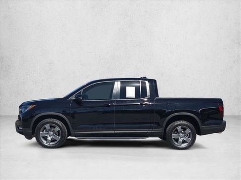 Used 2025 Honda Ridgeline TrailSport image 9