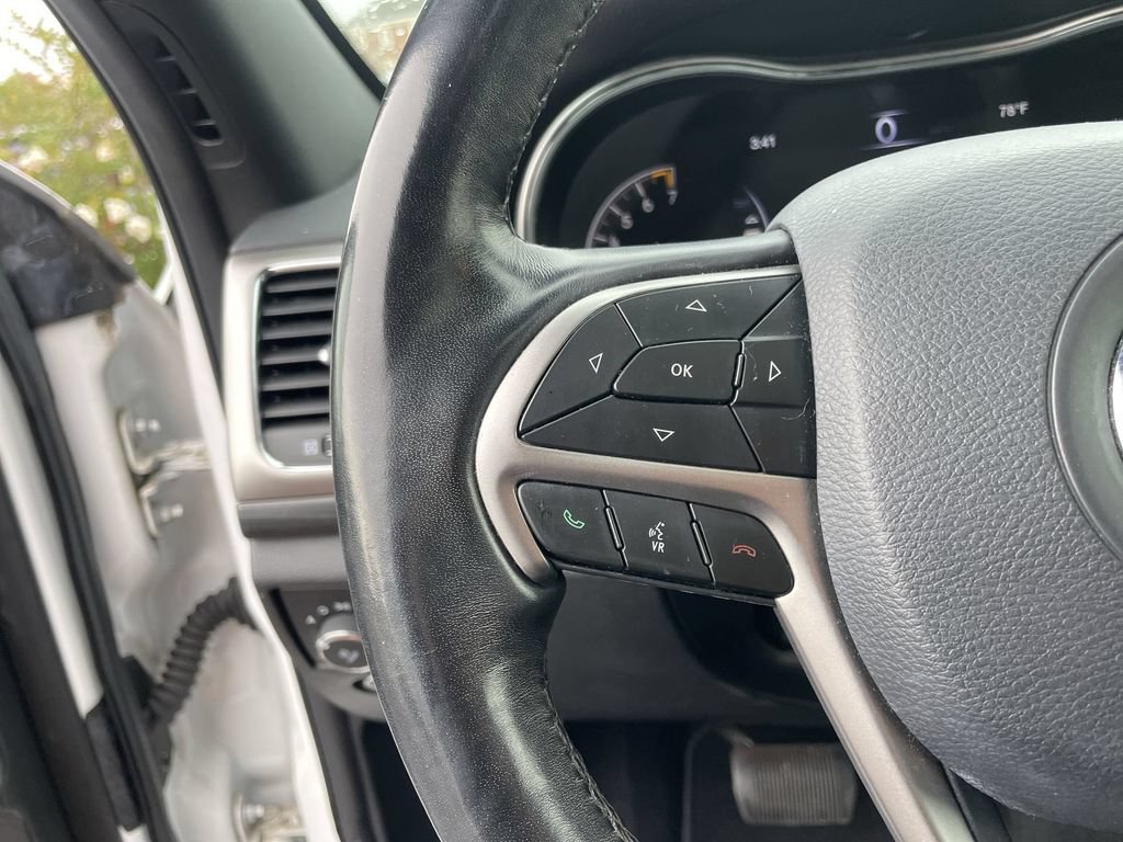 Used 2019 Jeep Grand Cherokee Altitude AWD/4WD image 17