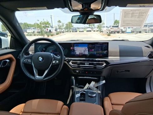 Used 2024 BMW 230i Coupe w/ Convenience Package RWD image 10