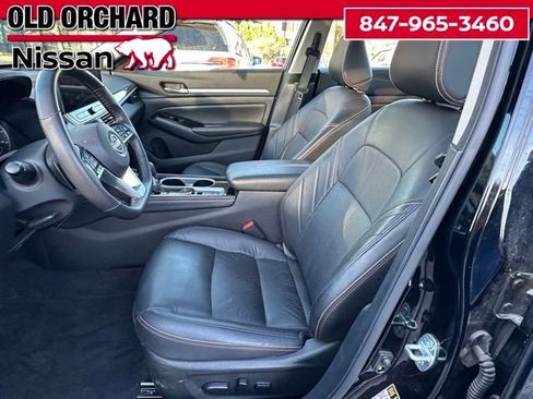 Used 2024 Nissan Altima 2.5 SR w/ SR Premium Package image 12