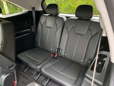 Used 2025 Kia Sorento SX AWD/4WD image 10