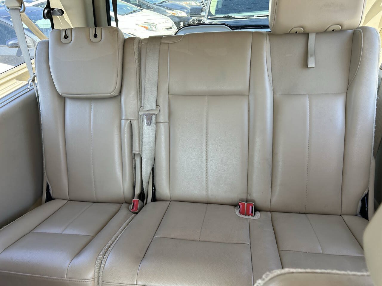 Used 2015 Ford Expedition EL XLT w/ Equipment Group 201A AWD/4WD image 9